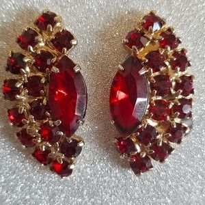 Vintage Earrings - Clip On